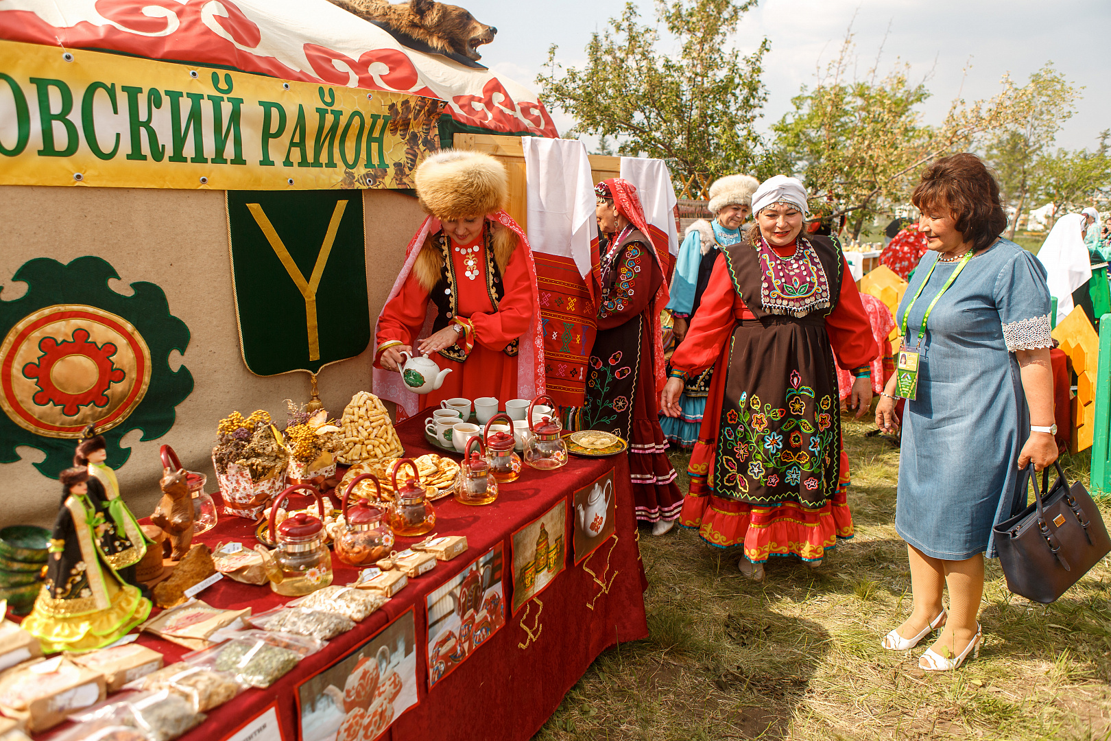 Гастрономический фестиваль «Гусь и мёд»
