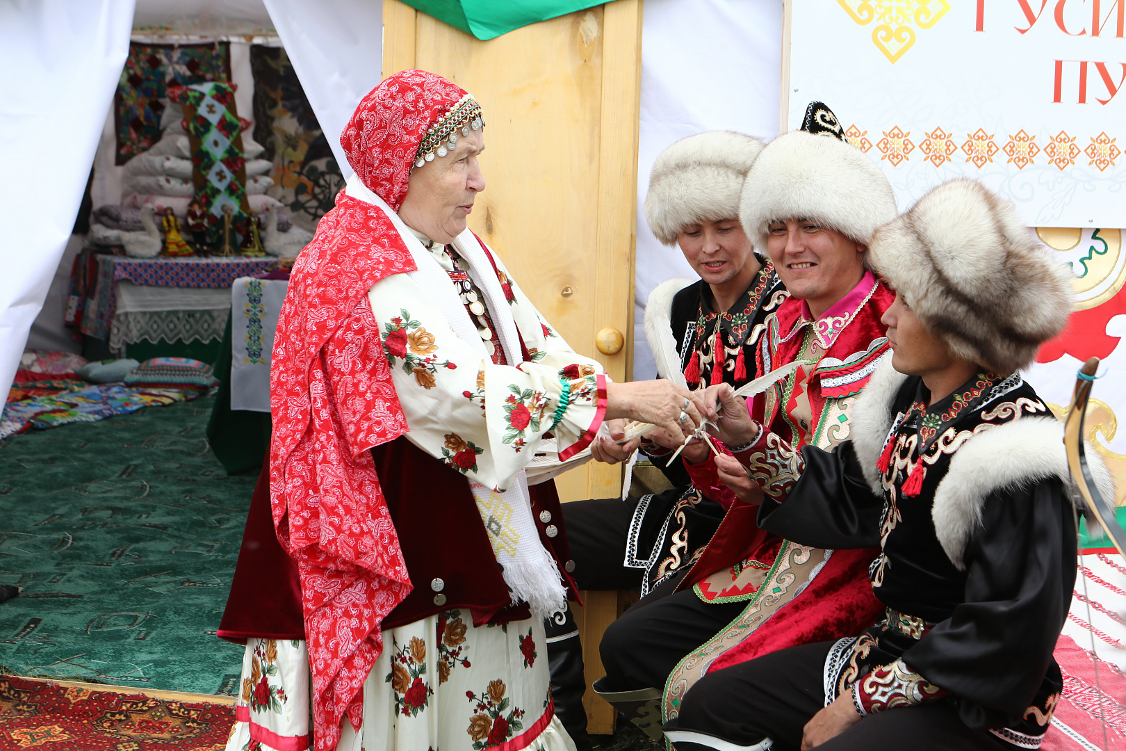 ГАСТРОНОМИЧЕСКИЙ ФЕСТИВАЛЬ «ГУСЬ И МЕД»