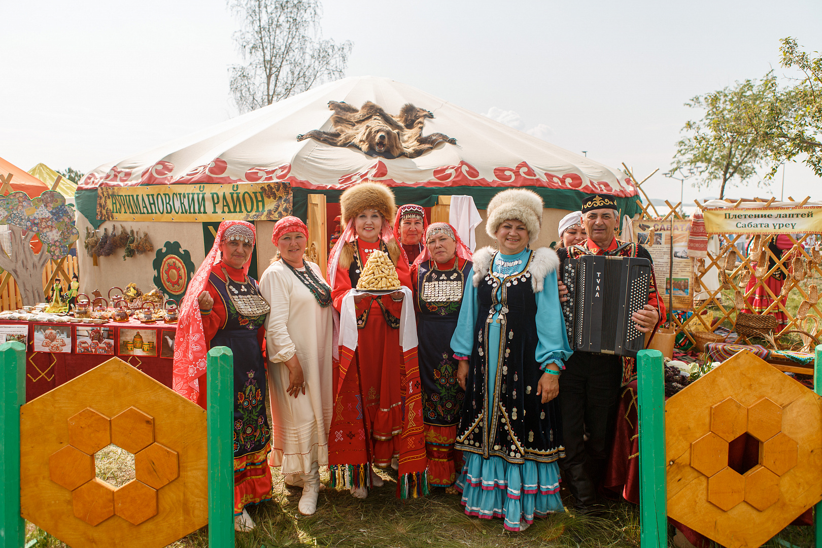 Гастрономический фестиваль «Гусь и мёд»