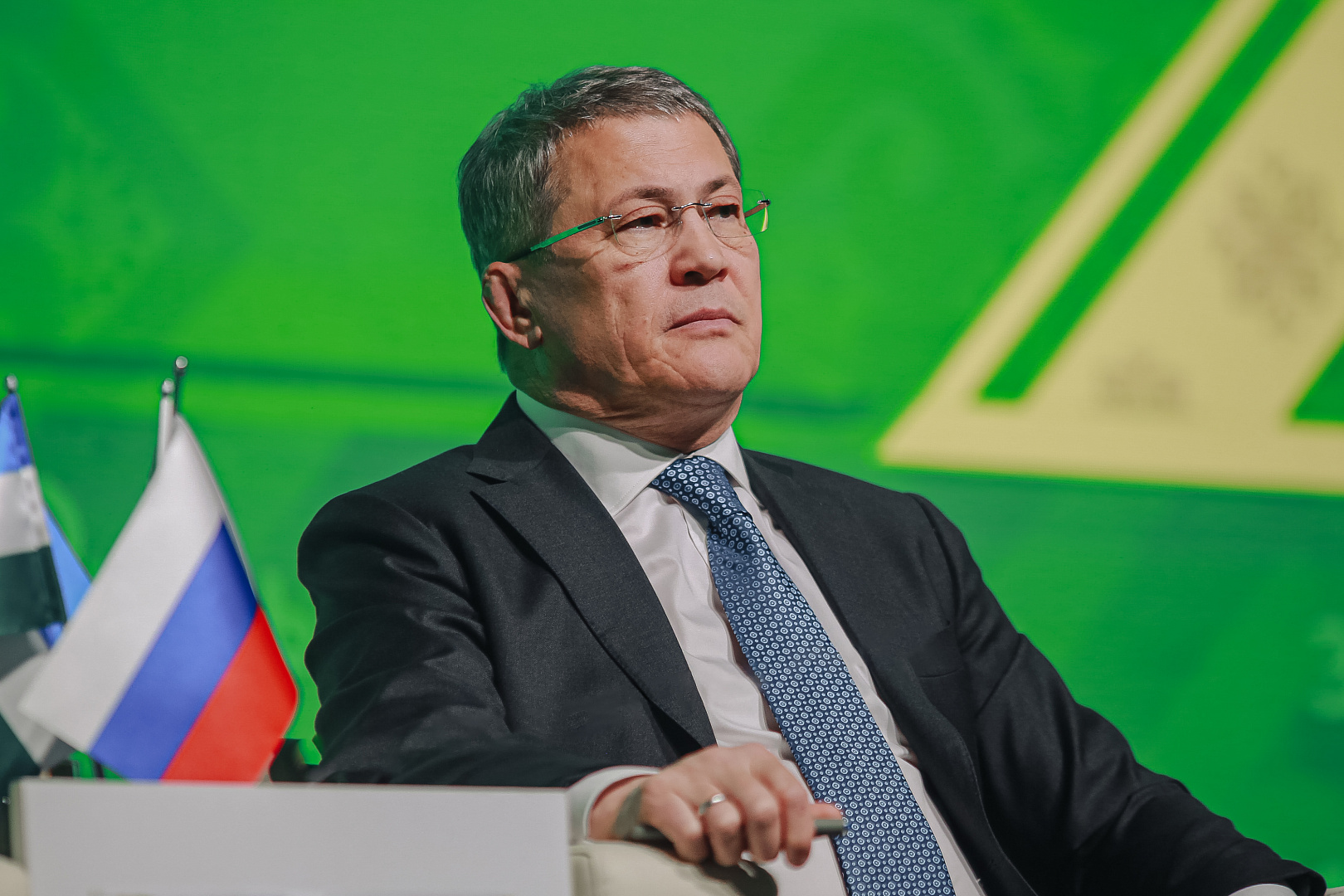 ПЛЕНАРНОЕ ЗАСЕДАНИЕ: «МИР. В центре внимания - Россия!»