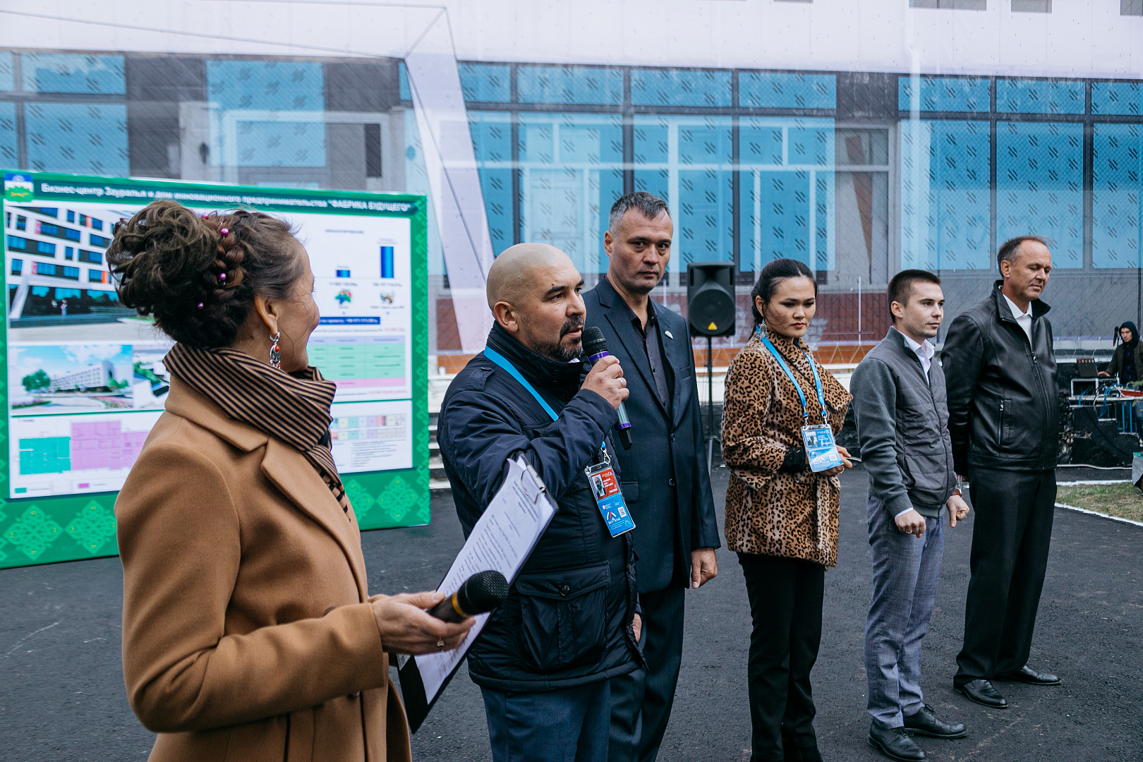 Закладка капсулы в честь начала реконструкции «Бизнес центра «Зауралья» и дома инновационного предпринимательства «Фабрика будущего»