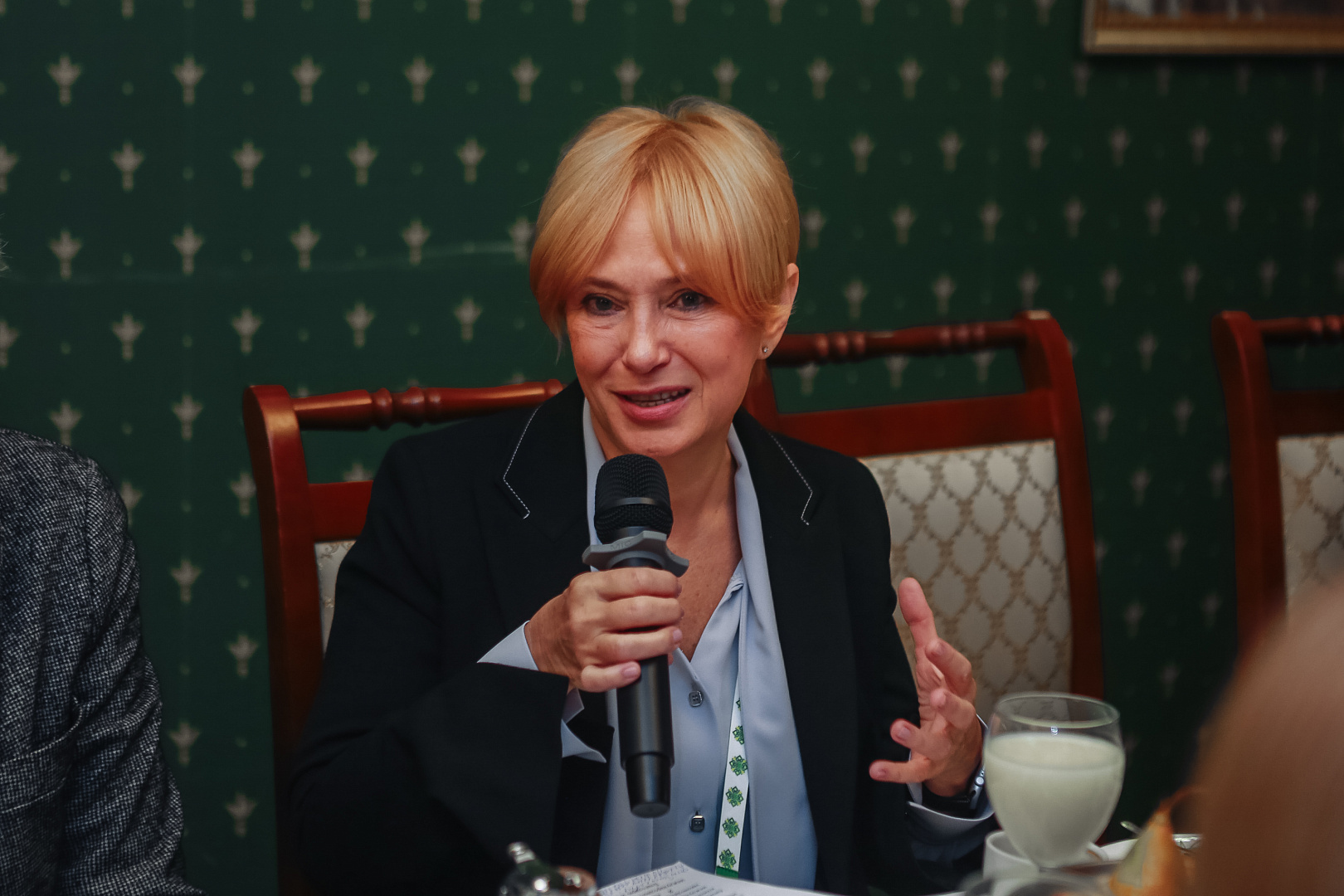 Деловой завтрак: «Роль женщины в народной дипломатии: от мотива к действию»